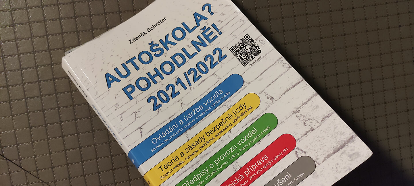 Kniha Autoškola Pohodlně 2021/2022