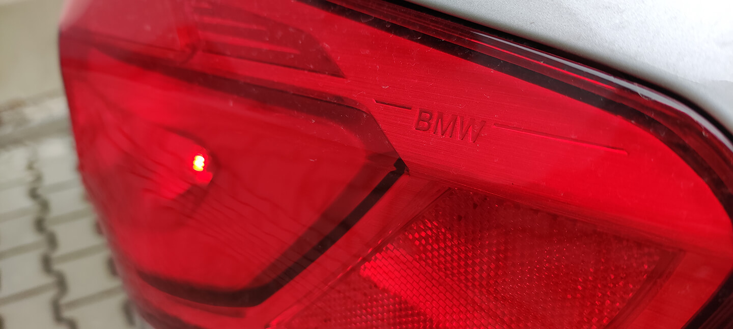 BMW M550i světlo