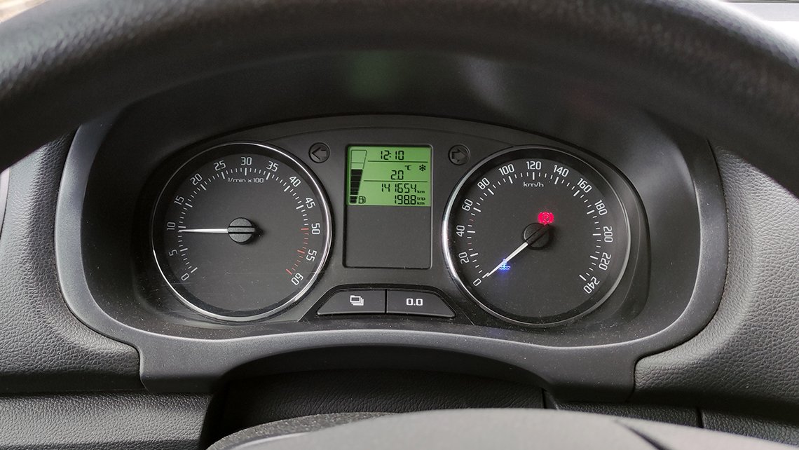 Jak jsem dělal autoškolu 2/5 - první jízda