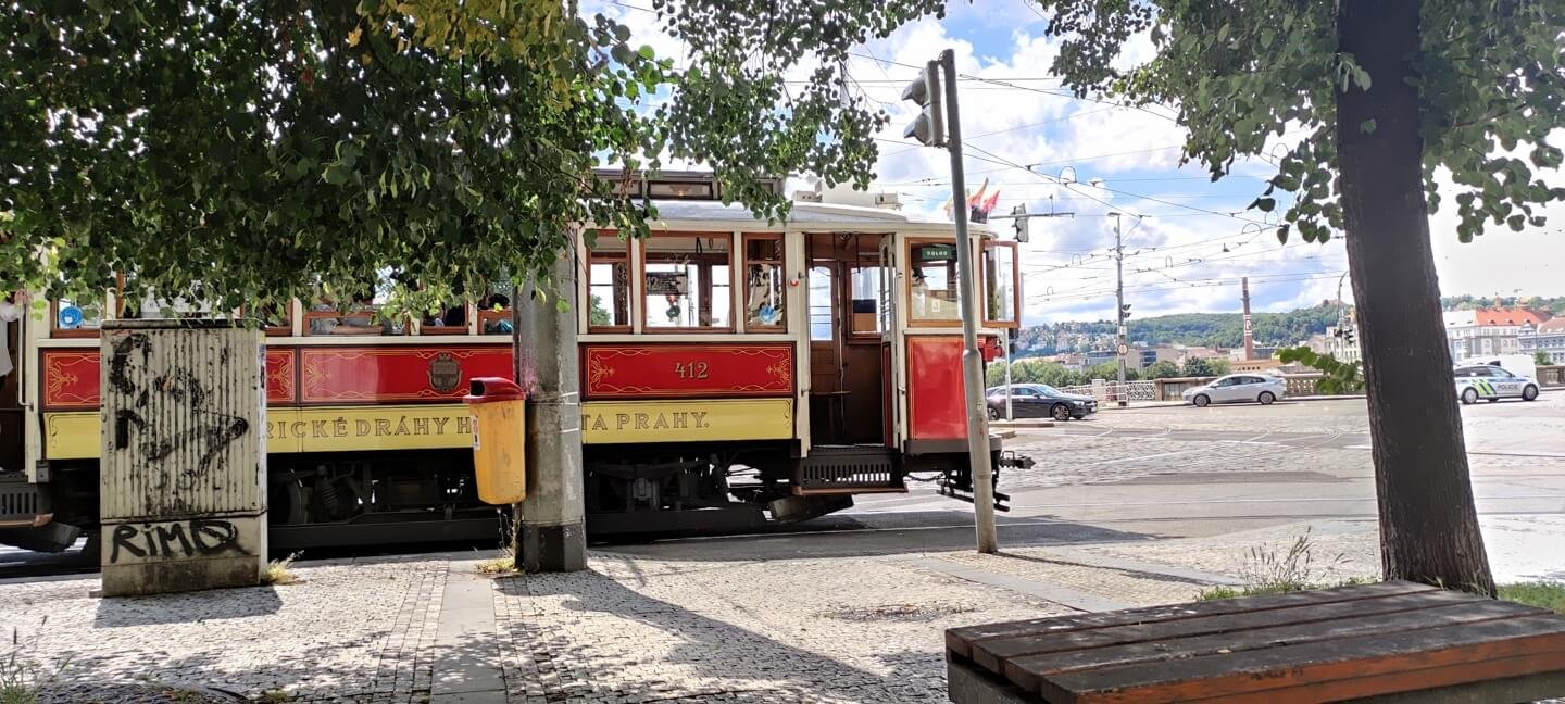 Historická tramvaj v Praze