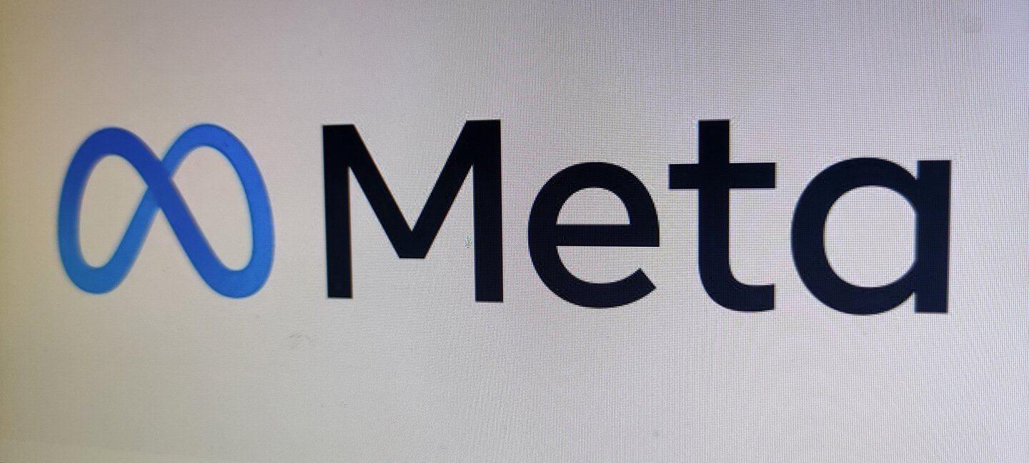 Meta logo